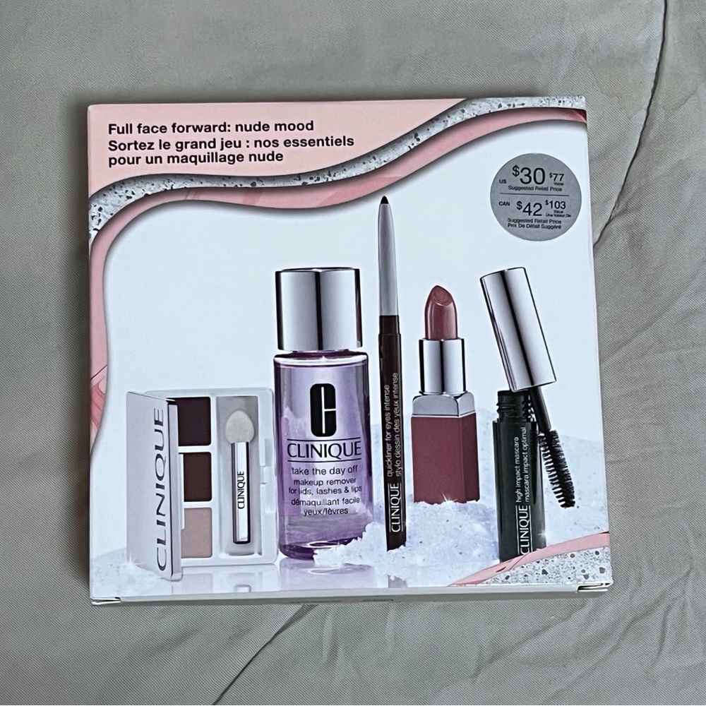 *NEW Clinque Full Face Forward Makeup Set